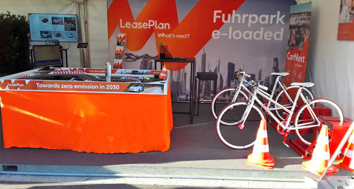 Carrerabahn Sonderanfertigung | NS Atom Branding | Messestand