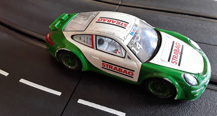 Carrerabahn Branding | Fahrzeugbranding Porsche FOS