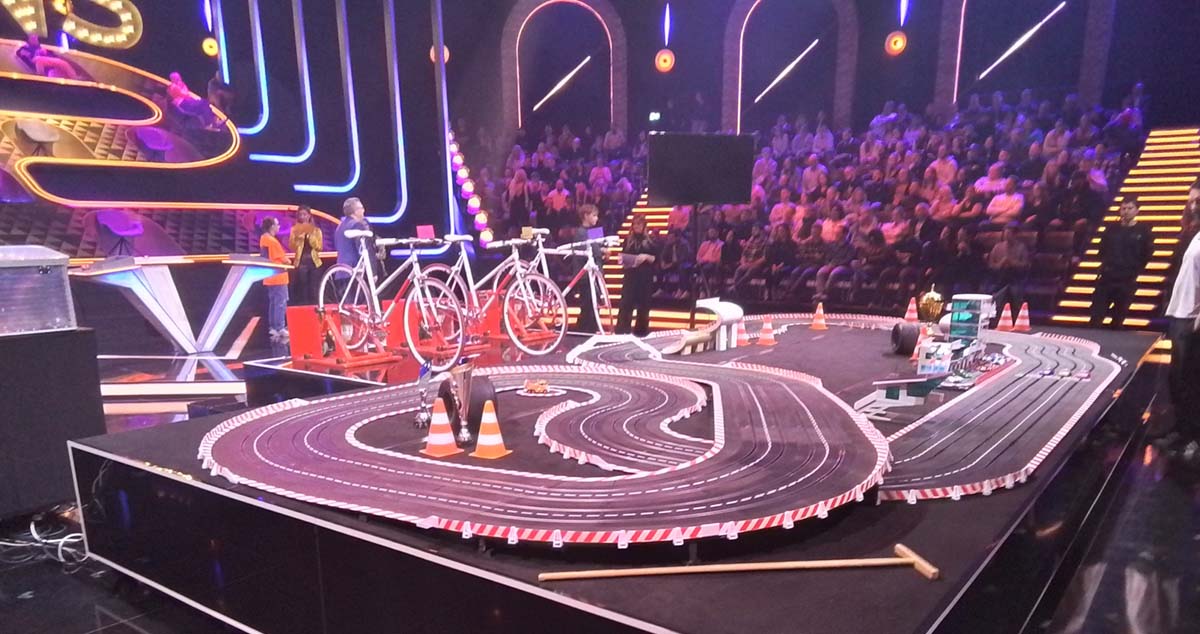 Carrerabahn mieten | Medienberichte Eltons 12